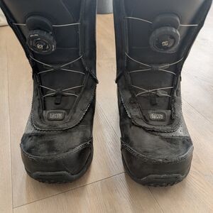 Black Snowboard Boots with BOA System